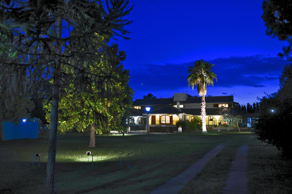 Villa Los Sauces Chacras de Coria Exterior photo